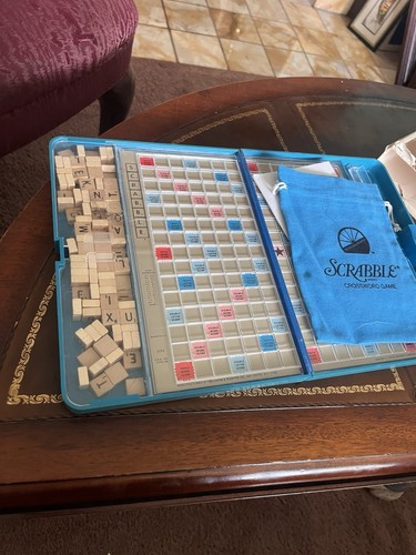Vintage 1977 Blue Travel Edition Scrabble Brand Crossword Game- Complete - Picture 3 of 15