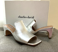 Charles David Open Toe Mules Women’s Size 8.5 Silver Leather New With Box