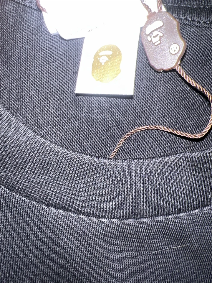 Camiseta Bape Sakura Negra Mediana SS23 Foto 3 de 4