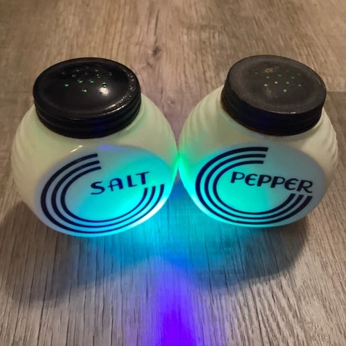 VTG FIRE-KING VITROCK Black Letter SALT & PEPPER SHAKERS MILK GLASS URANIUM GLOW