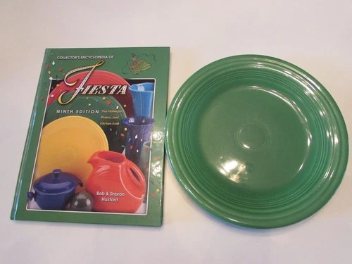 Vintage Fiesta Medium Green 10 1/2" Dinner Plate VGC with Encylopedia 9th Ed