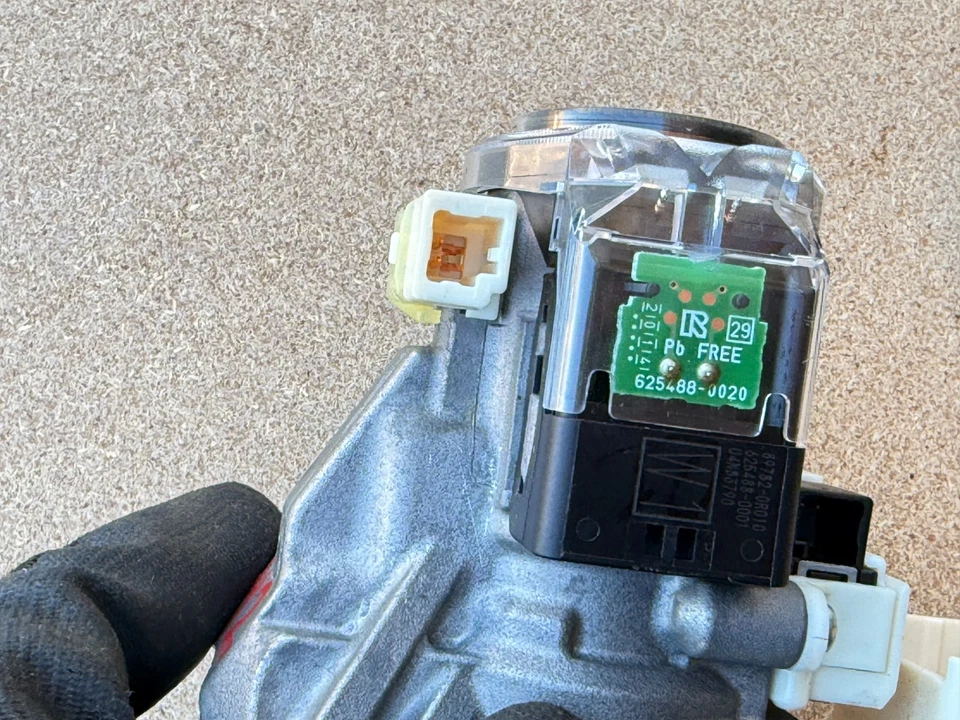 Toyota RAV4 2013-2018 interruptor de encendido bloqueo con llave OEM 89782-0R010 Foto 3 de 4