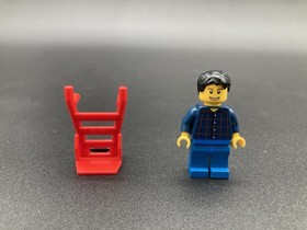 LEGO City: Toys R US Truck 7848 (Store Only) No Box Or Manual