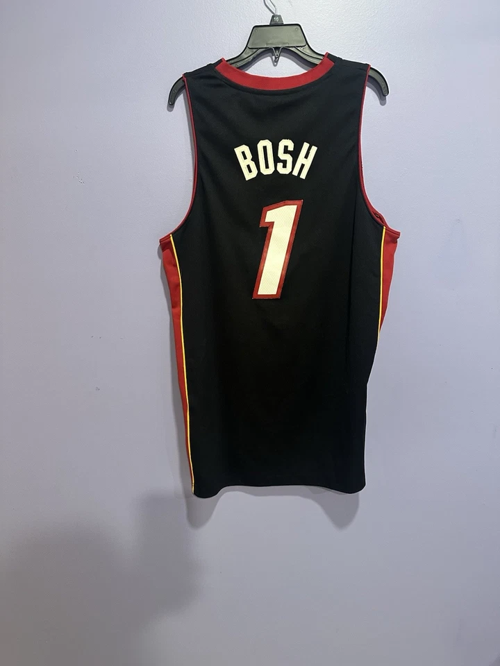 Camiseta deportiva vintage retro Adidas grande Chris Bosh Miami Heat clásica carretera negra Foto 2 de 4