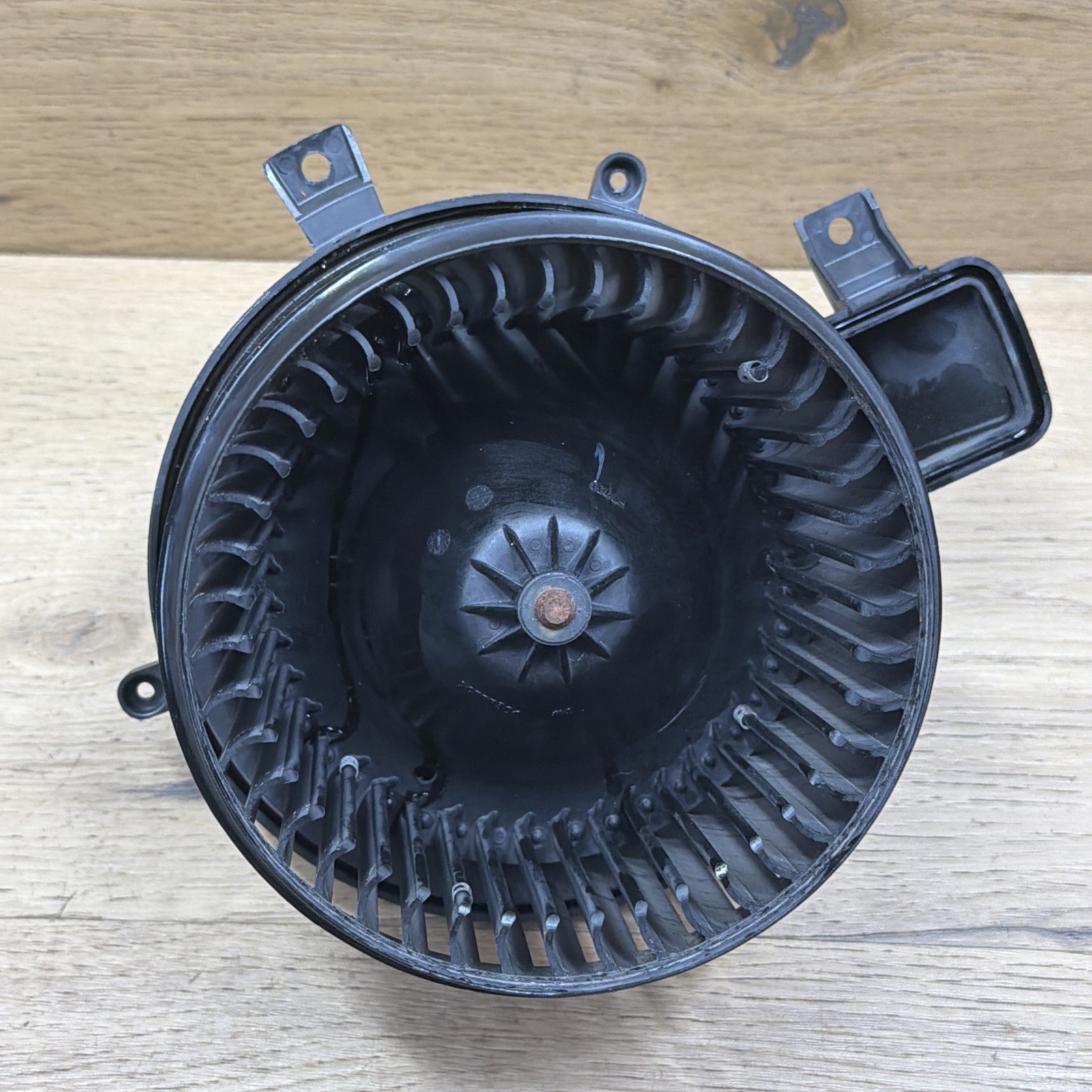 Maserati Ghibli S Q4 2014-2020 Blower fan