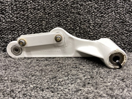0841104-4, 0843500-28 Cessna 340A Main Gear Door Retract Bellcrank RH with Links