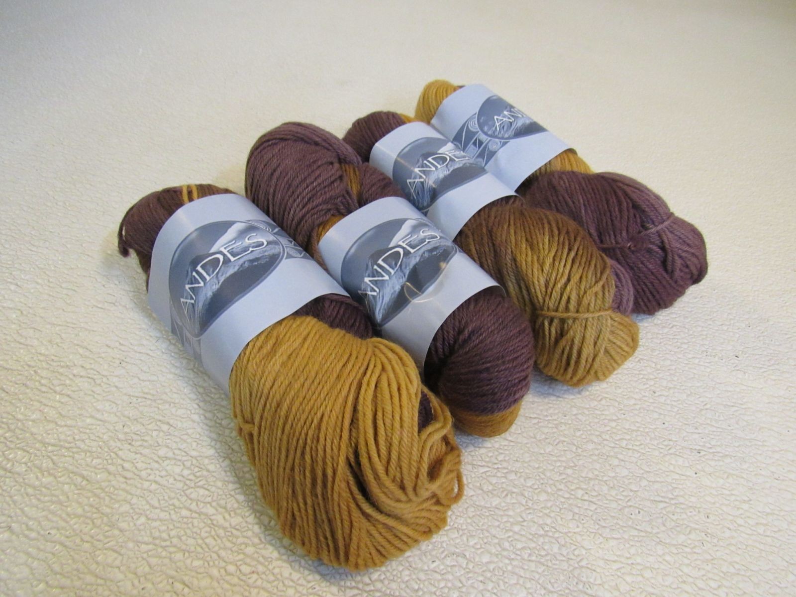 Andes Yarn Brown/Gold 4 Skeins 220 Yards Each 100% Wool