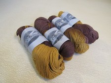 Andes Yarn Brown/Gold 4 Skeins 220 Yards Each 100 Wool