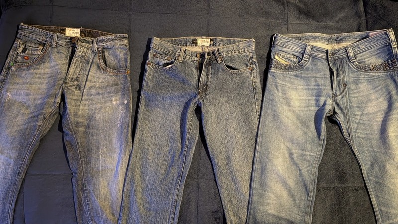 Three pairs of jeans Diesel and Energie 30x28 used.