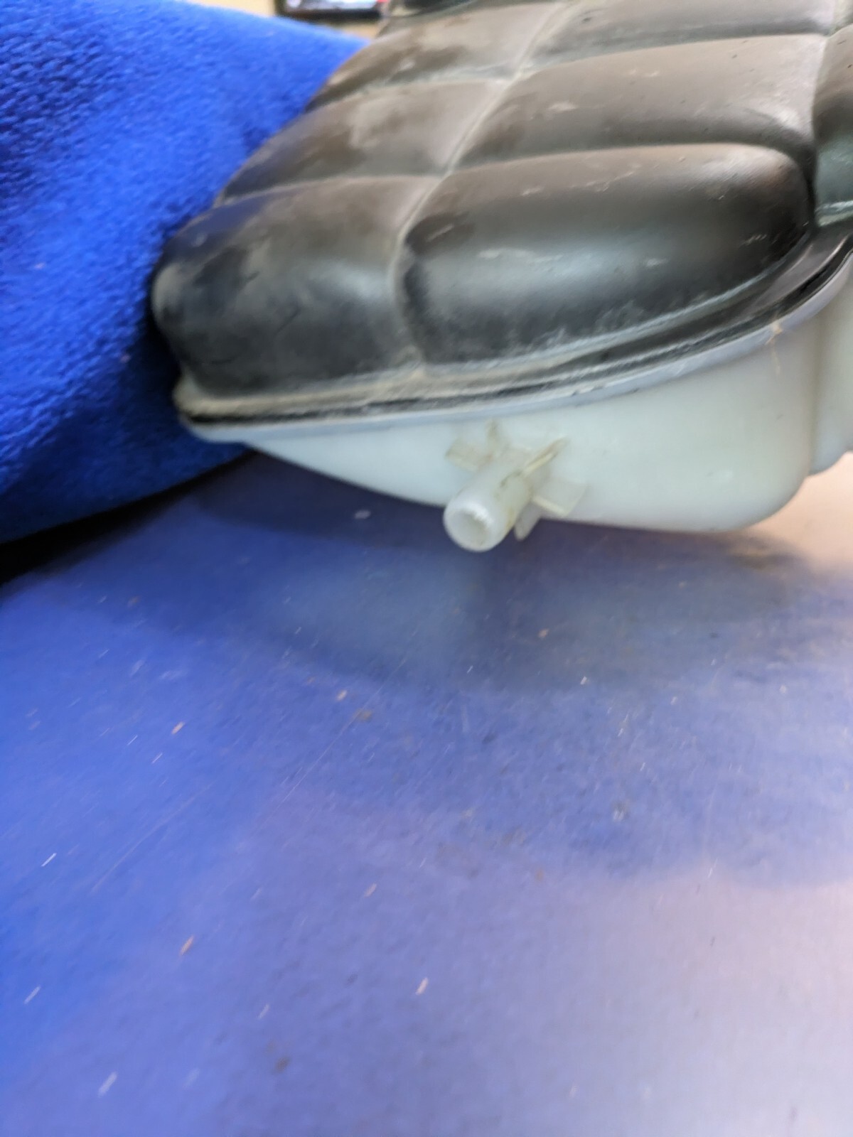 03-12 Bentley Continental GTC Coolant Reservoir Overflow Expansion Tank OEM 63k
