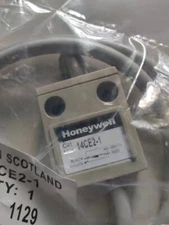 1 pcs  HONYEWELL 14CE2-1 Limit switch #F3