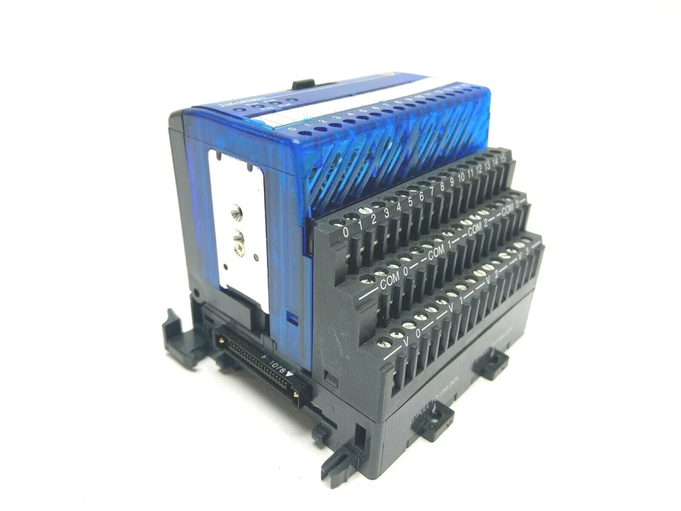 Módulo de salida Automation Direct T1K-16TD2-1 con base T1K-16B Foto 2 de 4