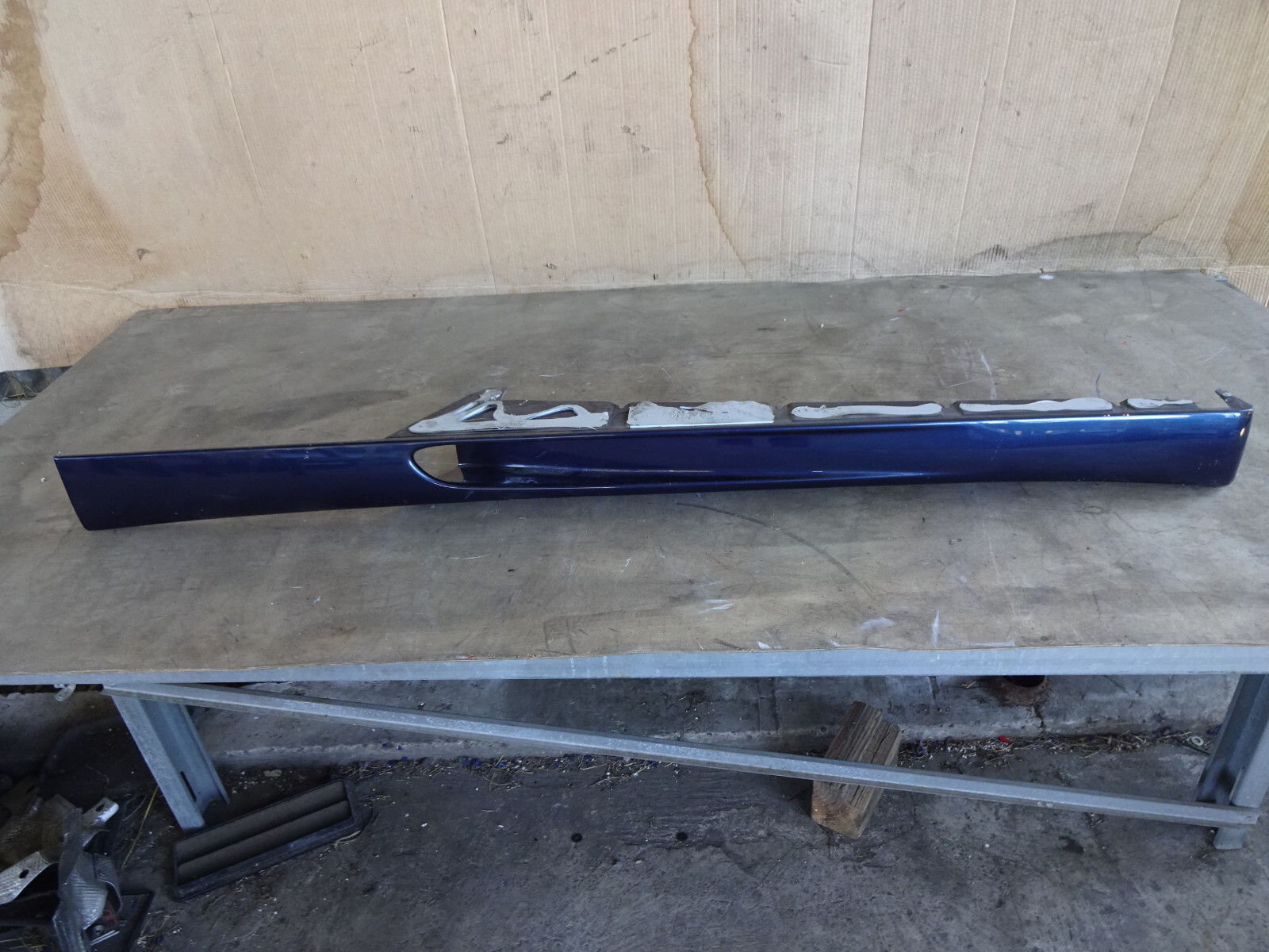 Ferrari 355 - RH Side Skirt / Rocker Panel Blue - P/N 64101100