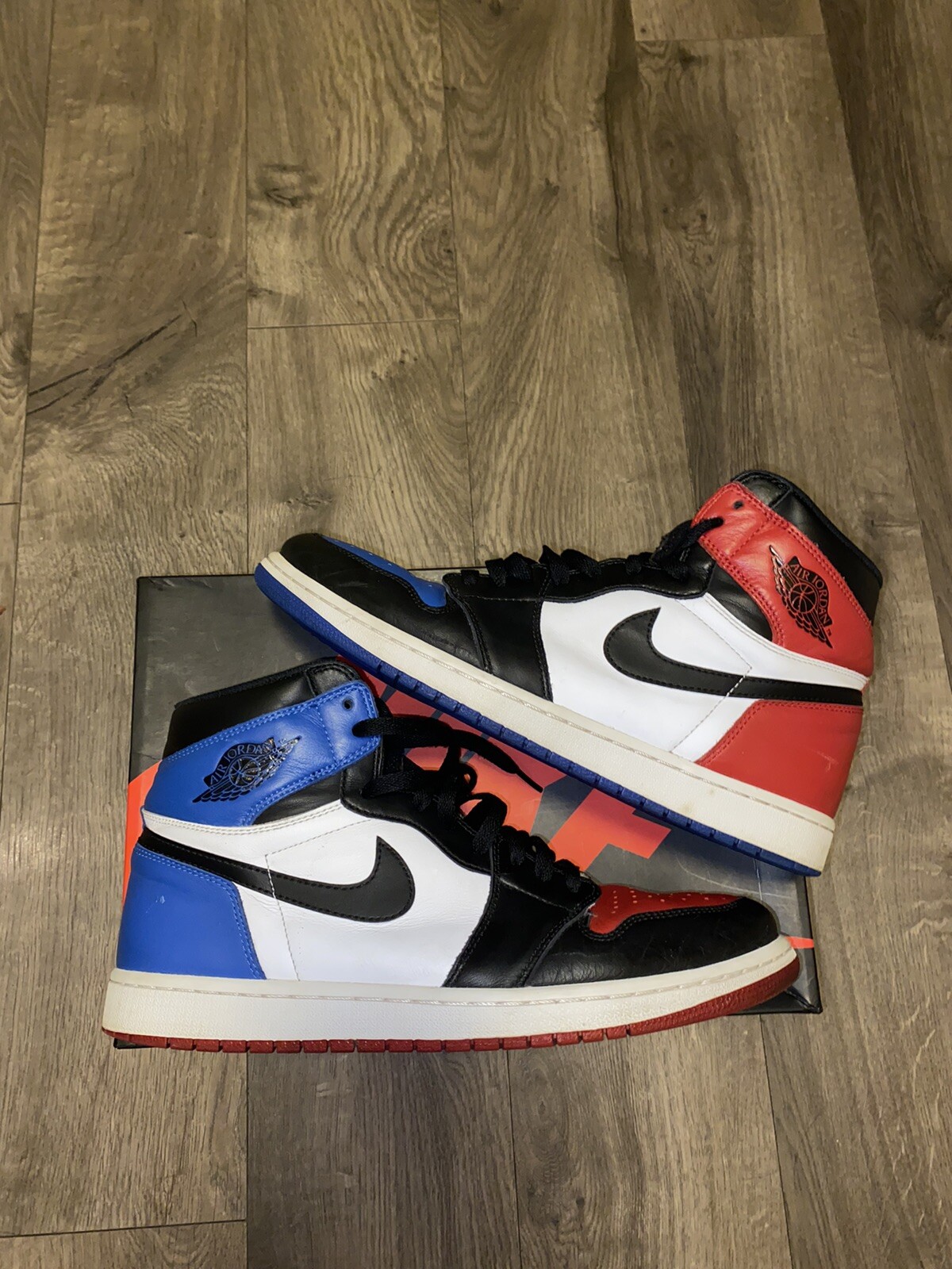 aj 1 top three