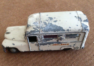 VINTAGE 1959 Budgie Toys #258 Daimler Ambulance Morris & Stone England