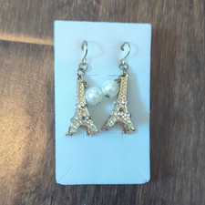 Gold Tone Eiffel Tower Paris Dangle/Drop Hook...
