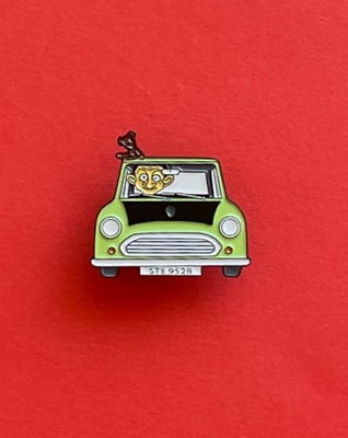 Pin/Anstecknadel/Emaille-Brosche/Badge für MR. BEAN* Fans/COMEDY/Chaos/Auto