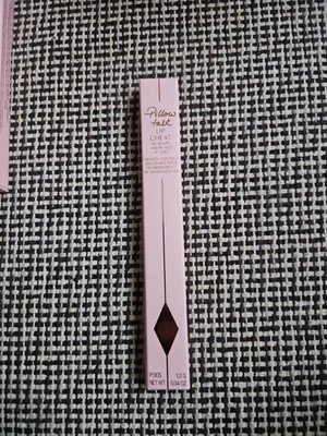Charlotte Tilbury - Lippen Cheat Lippenkonturenstift - Kissen Talk - Neu