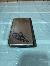 "New" Nintendo 3DS XL Monster Hunter 4 Ultimate Special Edition W/charger *READ*