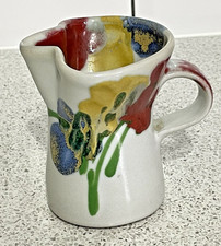 DARTINGTON POTTERY JANICE TCHALENKO PALE GREY BLUE RED & YELLOW POPPY JUG DEVON
