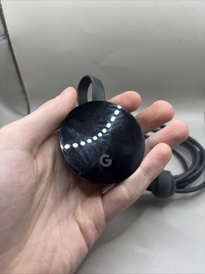 Google Chromecast Ultra NC2-6A5-D 4k Media Streamer w/ GL0401 Ethernet Charger - Image 2 of 4