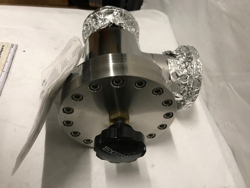 MDC Ultra High Vacuum 3 Inch Angle And Inline Manual Valve LAV-300 ID-AWS-017 - Picture 2 of 8