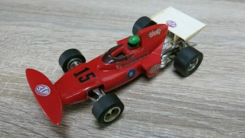 Modellbau-Scalextric Rennbahn- & Slotcars im Maßstab 1:32