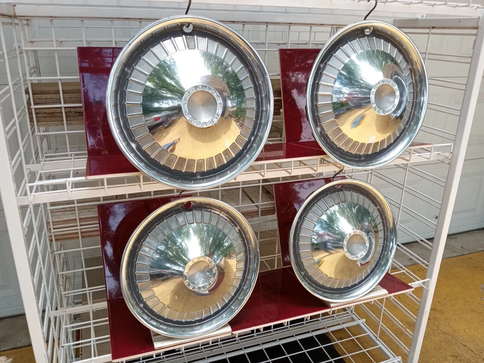 Tapacubos AMC Gremlin Hornet Rebel 1970-1971 14" (4) cubiertas de rueda antiguas de colección Foto 2 de 4