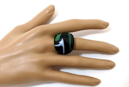 Eagles Fans! Unique Hand Blown Glass Ring Black w/ Green & White Swirl size 6.75 - Picture 4 of 4
