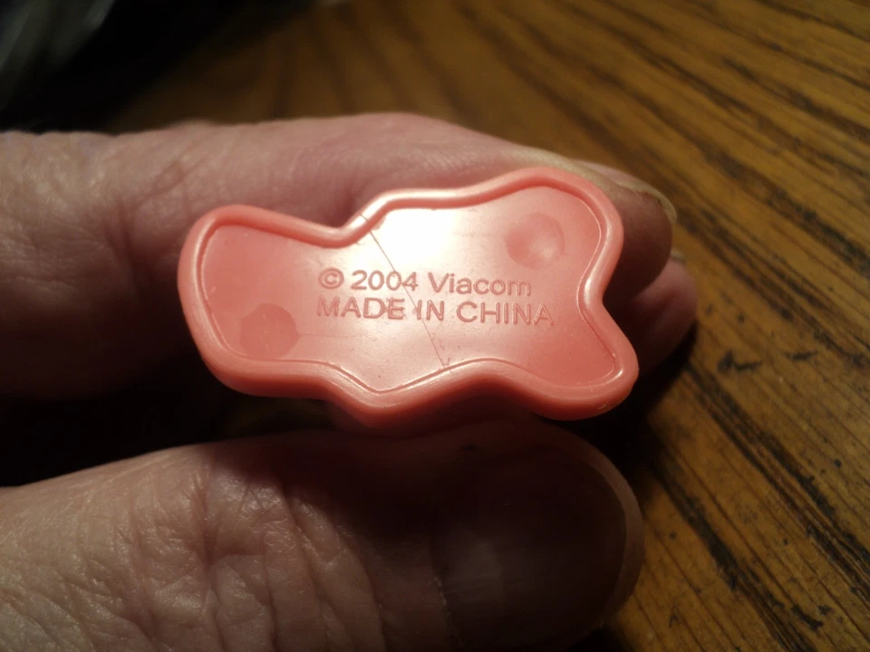 Monopoly Spongebob Squarepants Tokens Only  Complete Set 2014 - Image 3 of 3