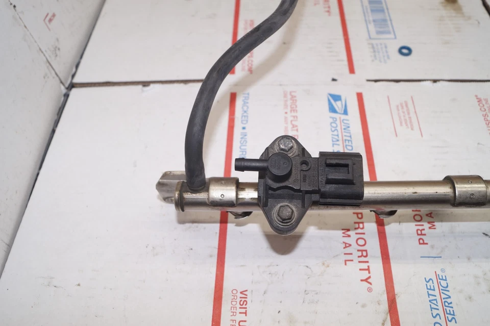 2008 Ford Super Duty F250 F350 6.8L V10 3v Fuel Injector Rail OEM 5C3E-9F792-GD Foto 4 de 4