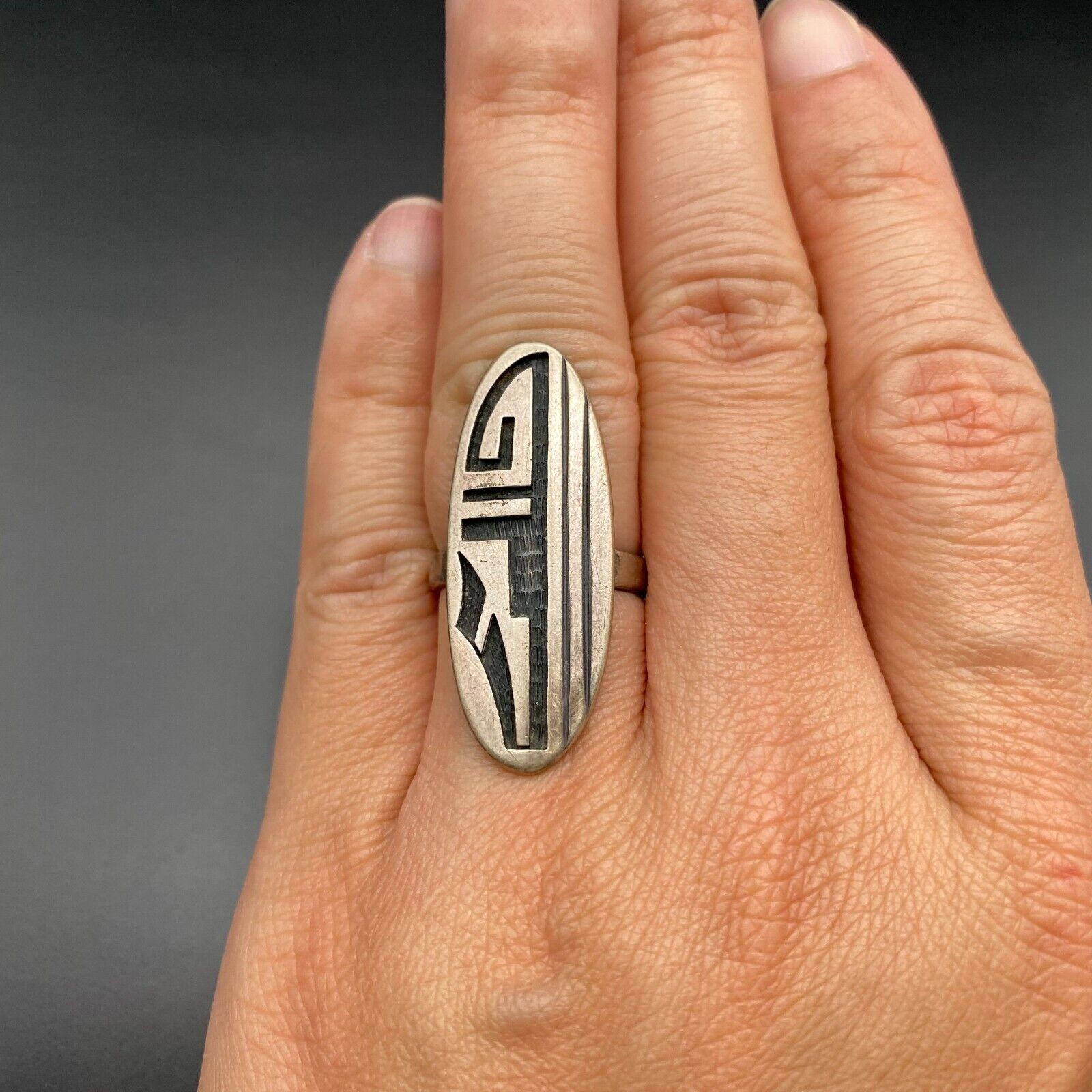 Vintage Hopi Lawrence Saufkie Prayer Feather Rain Sterling Silver Ring Size 8.25