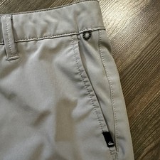 Quicksilver Mens Amphibian Shorts Gray 4 Way Stretch Flat Front Chino Size 34