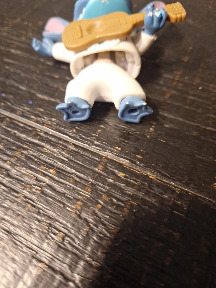 Figura Cabeza Bobble Disney Lilo & Stitch Elvis Presley McDonald's con Guitarra Foto 4 de 4