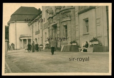 Bad Elster 1950s - people in front of the main entrance of Albert Bad - GDR - photo 9x6cm