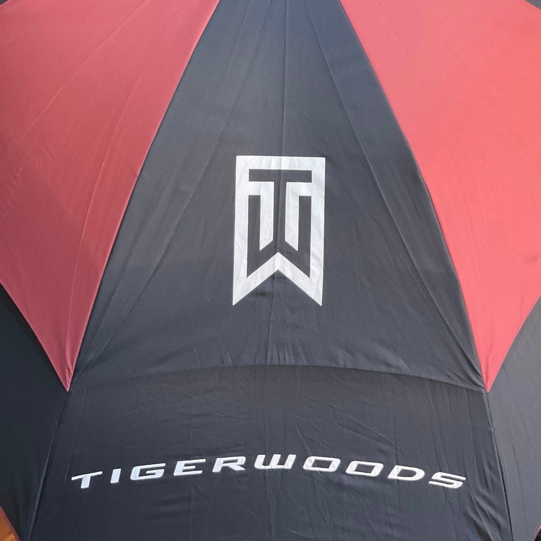 NIKE GOLF ゴルフ ナイキ アンブレラ 傘 タイガーウッズモデル Nike Golf Tiger Woods TW Large Red Black Golf Umbrella Storm Rain