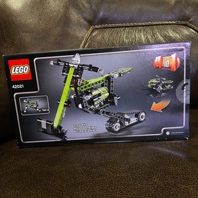 LEGO Technic Snowmobile 2 in 1 Snow Bike (42021) New & Factory Sealed