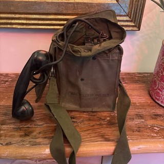 Radio militaire à identifier