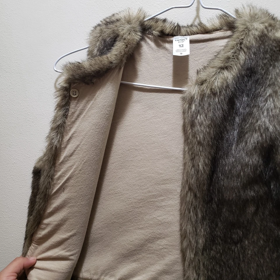 Chaleco de piel sintética Carter's para niñas talla 12 Foto 3 de 4