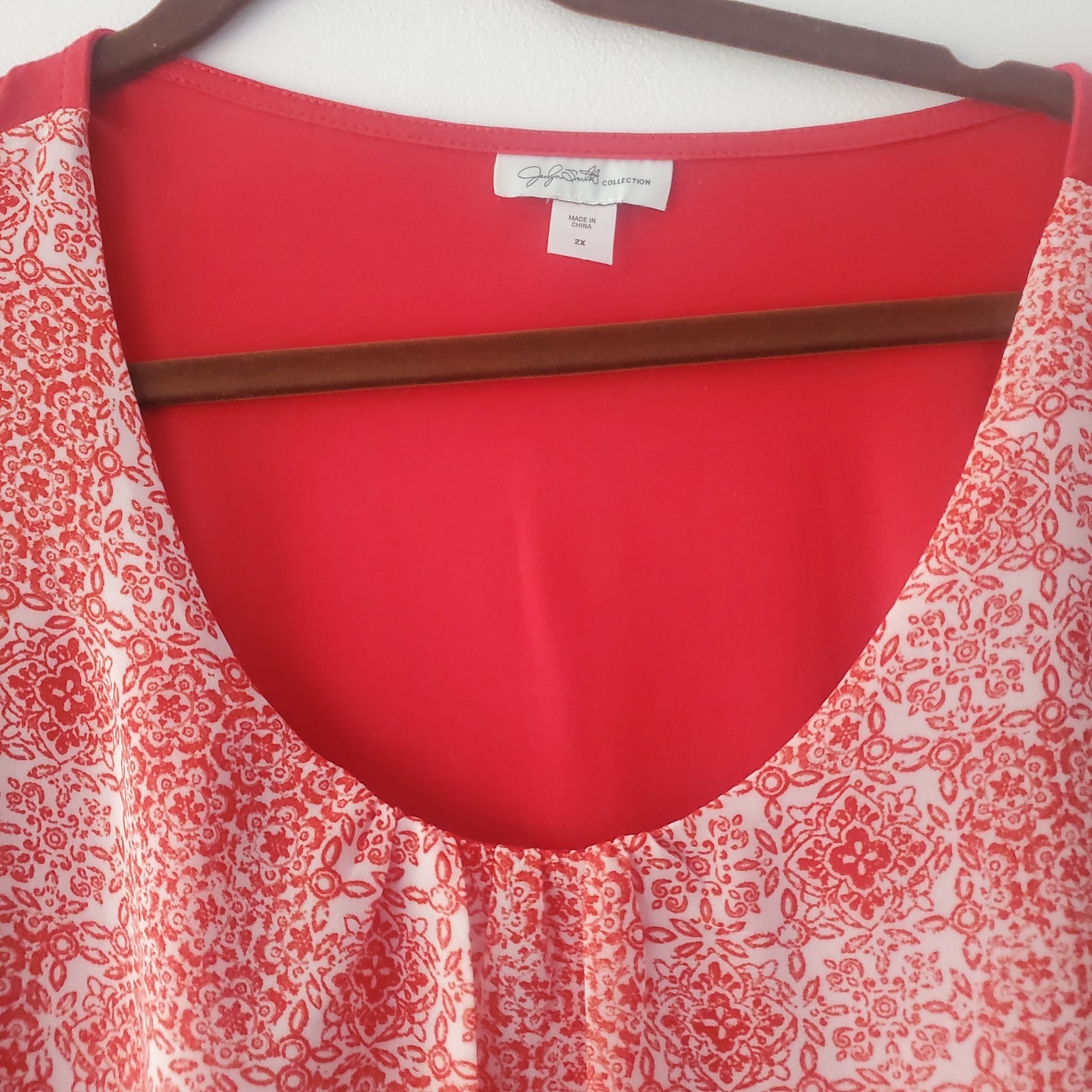 Jacklyn Smith Red And White Patterned Tiered Slee… - image 3