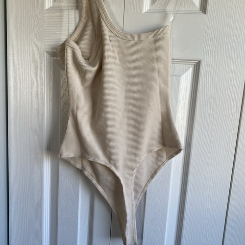 NWT Naked Wardrobe Women’s Medium One Shoulder Ivory Ribbed Thong Bodysuit - Picture 4 of 6
