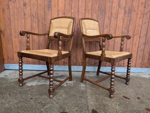 Vintage Oak Dining Chair Wood Armchair Gründerzeit Henri II 1/2