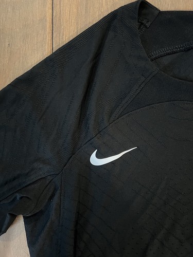 Nike Shirt Boys Medium Black Short Sleeve Soccer Jersey US ADV Vapor IV DR0837 - Picture 3 of 3