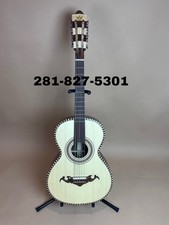 Bajoquinto King Full Body