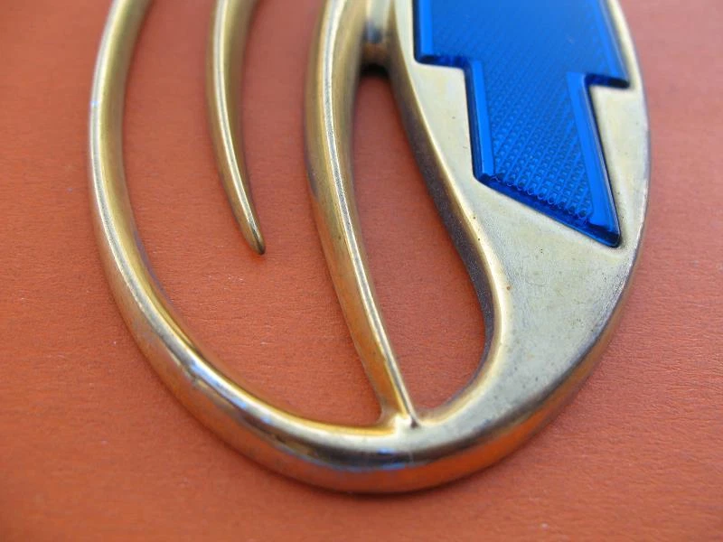 97 98 99 00 01 02 03 CHEVROLET MALIBU ЗАДНИЙ ЗОЛОТОЙ ЦЕНТР ЭМБЛЕМА ЛОГОТИП ЗНАЧОК ЗНАК - Изображение 3 из 4