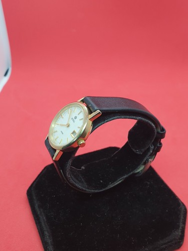 ladies royal london gold tone watch with date display window,black strap.#136. - Picture 2 of 8