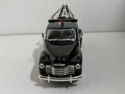 JADA SHOWROOM 1953 CHEVY WRECKER TOW TRUCK BLACK 1:24 JADA SHOWROOM 1953 CHEVY WRECKER TOW TRUCK BLACK 1:24
