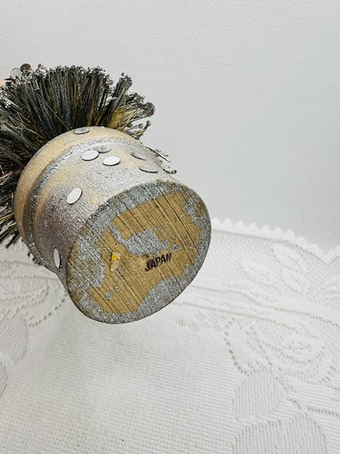 Vintage Bottle Brush Christmas Tree Silver Sequin Ornament Mica Glitter Japan 8" - Picture 7 of 7