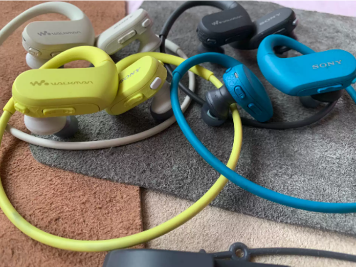 Sony NWWS413 4GB Walkman Wearable Sports MP3 Player Swim Headphone eBay