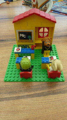 Lego Fabuland Lionel Lion's Classroom 3647 v. 1989,komplett, mit Uhr+Baum